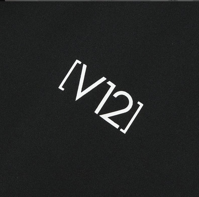 V122520-MK04 BACK DOT L/S MOCK