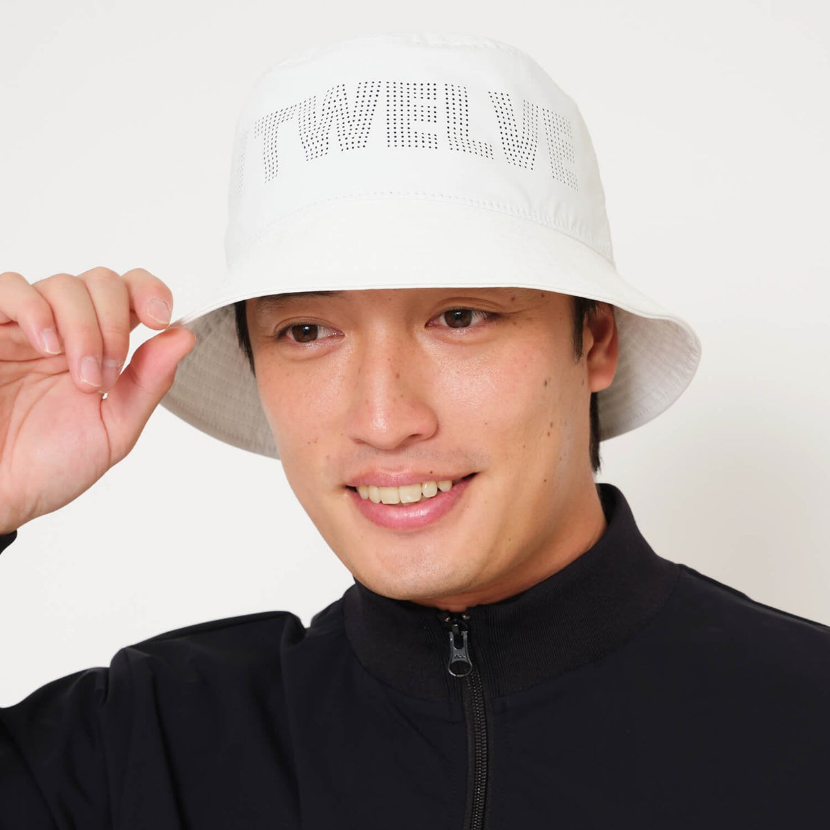 V122610-CP02　PERFORATE HAT