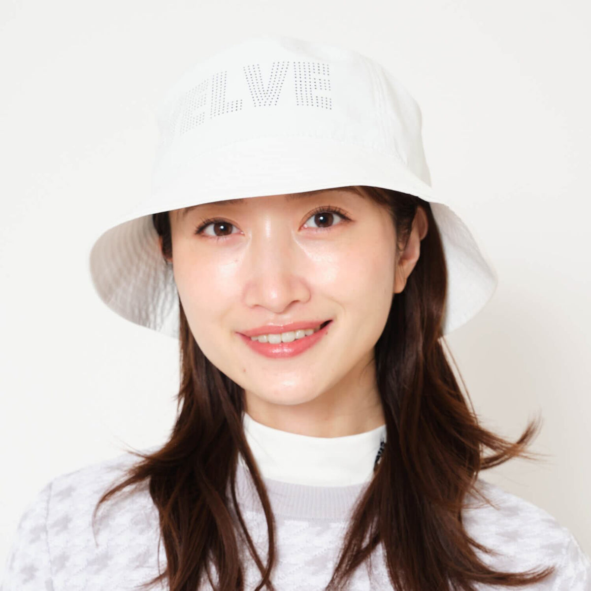 V122610-CP02　PERFORATE HAT